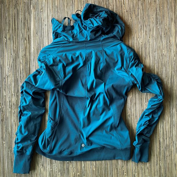 Lululemon Size 12 Dance Studio III Petrol Blue Jacket / Hoodie - Reversible - Picture 4 of 6